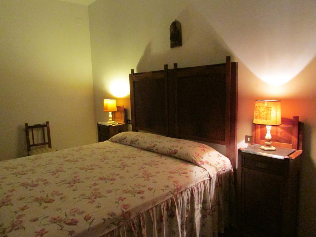 Agriturismo Dea Valfabbrica 外观 照片